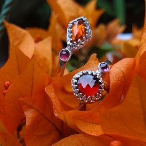 Multi colored garnet ring